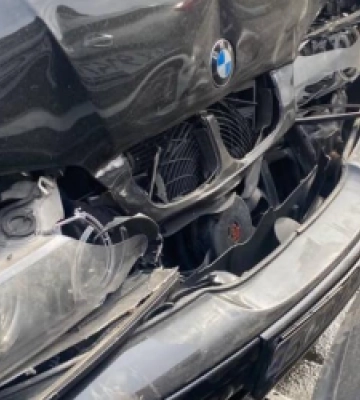 У Львові нетверезий водій на BMW врізався у автомобіль попереду 