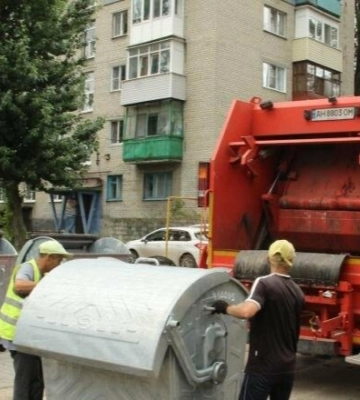 На Волині горіли сміття, суха трава та будинок
