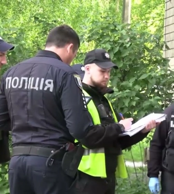 У Києві чоловіку повідомлено про підозру в умисному вбивстві власного брата (ВІДЕО)