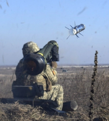 Крилата ракета, 48 артсистем і 1210 військових: втрати армії РФ за добу війни в Україні