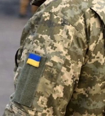 На Дніпропетровщині чоловік з ножем поранив співробітника ТЦК