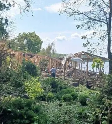 РФ випустила ракети &quot;Іскандер-М&quot; по зоні відпочинку в передмісті Харкова: серед загиблих — вагітна жінка
