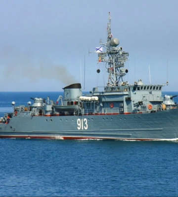 Росія зазнала масованого удару. Знищено корабель ЧФ, пошкоджено НПЗ