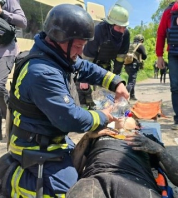Росія вдарила по місцю відпочинку на Харківщині: п&#039;ятеро загиблих, 16 травмованих