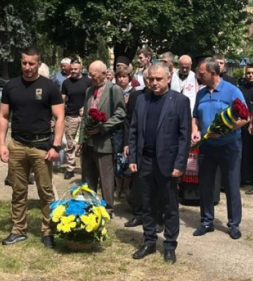 Памʼять жертв політичних репресій сьогодні вшанували в обласному центрі Закарпаття