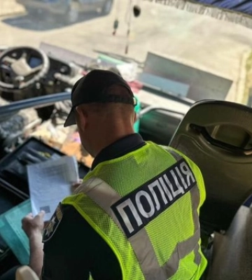 Волинські патрульні «інспектували» перевізників