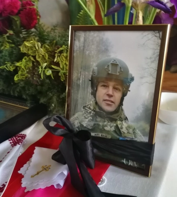 На Рівненщині поховали воїна, якого шукали пів року