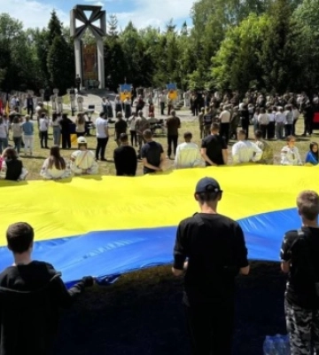 На горі Маківка провели впорядкування Меморіалу Українських січових стрільців (ФОТО)