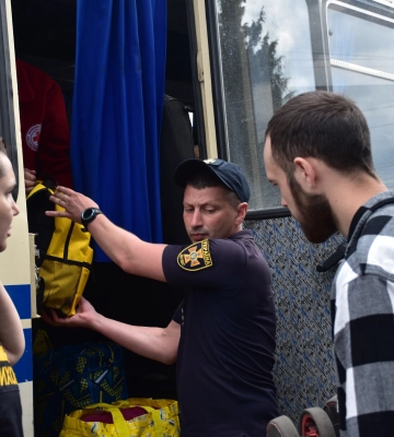 На Волині зустріли евакуаційний потяг із Донеччини