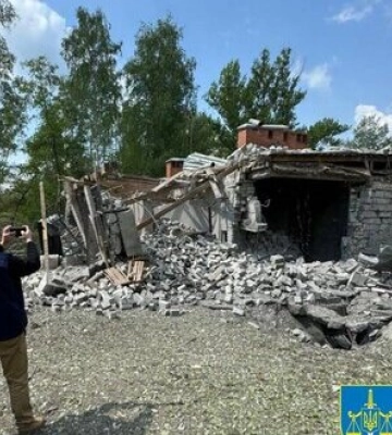 Один цивільний загинув, троє зазнали поранень під час обстрілів у Вовчанську