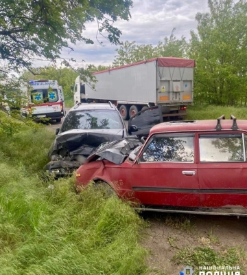 На Одещині п’яний водій вчинив ДТП, в якій постраждали він сам та ще троє людей (ФОТО)
