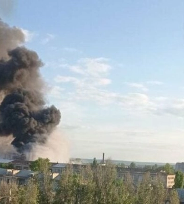 У тимчасово окупованому Луганську пролунали потужні вибухи