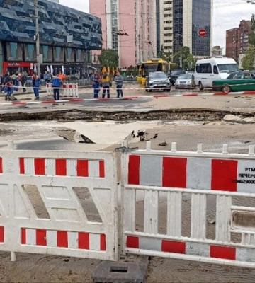 У Києві прорвало воду
