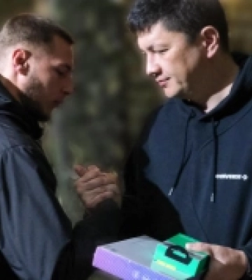 Віталій Кім зустрівся з миколаївськими гвардійцями, які тримали оборону на Запоріжжі
