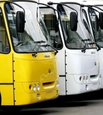 На Львівщині з трьома перевізниками достроково розірвали договори