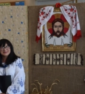 У Виноградові відкрилася персональна виставка Оксани Миглис