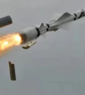 росія, ймовірно, втратила останній носій крилатих ракет у Криму