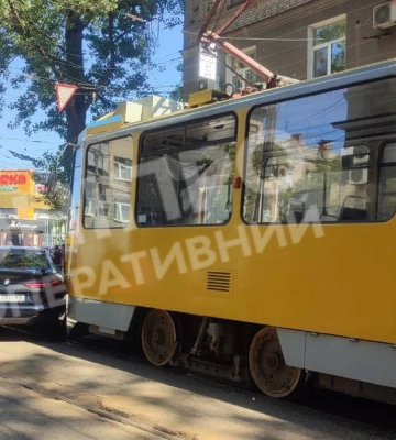 На Дніпропетровщині п’яний водій спричинив подвійне ДТП з військовими