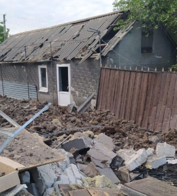 Бомбами обстріляли Північне та Ямпіль: наслідки ударів по Донеччині
