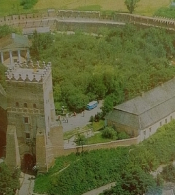 Яким був Луцький замок у 80-х роках (ретрофото)