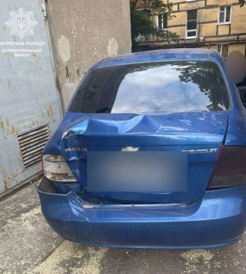 У Дніпрі п’яний водій Chevrolet в&amp;#039;їхав в гараж