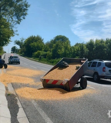 На Уманщині сталася ДТП: постраждав водій трактора (ФОТО)
