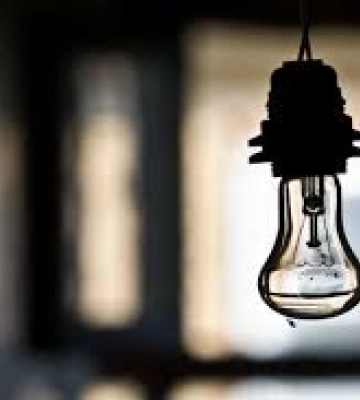 Ввечері на Полтавщині діятиме погодинний графік відключень світла: хто в якій черзі