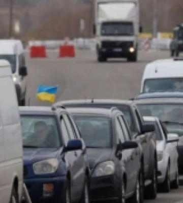 Черги на виїзд з України: яка ситуація перед пунктами пропуску на Волині