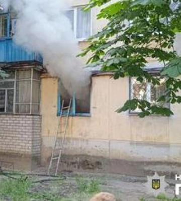 У Горішніх Плавнях в палаючій квартирі виявили тіло жінки