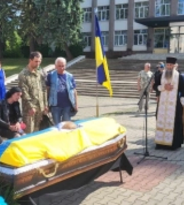 В Острозі похоронили Віктора Гузія – воїна, спортсмена, зоозахисника