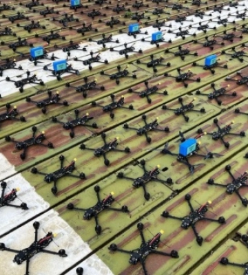 Хмельницька громада передала військовим ще 240 FPV-дронів