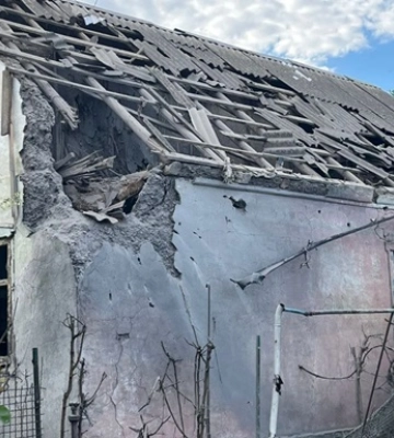 Війська РФ атакували Нікопольщину 23 дронами та 4 рази вдарили з артилерії. Поранений чоловік