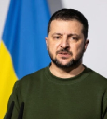 Київ веде переговори з партнерами, щоб атакувати їхньою зброєю російську техніку на кордоні та в глибині Росії, - Зеленський