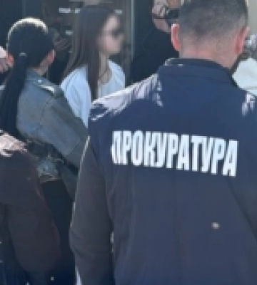 На Львівщині затримали жінку за вивезення ухилянта за кордон