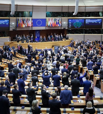 Венгрия может помешать: Украина и ЕС хотят начать переговоры о членстве в июне, — Politico