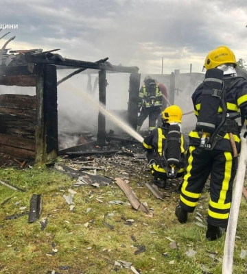 На Сарненщині вогнеборці врятували від вогню два житлові будинки
