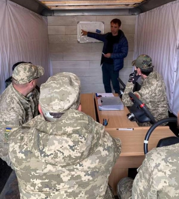 Більше 200 військових завершили курси контраварійного водіння на Черкащині