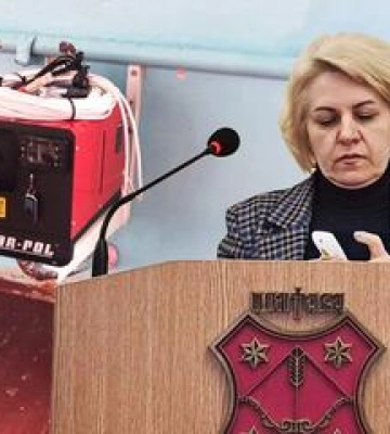 Керівницю Полтавського департаменту освіти звинуватили у розтраті коштів