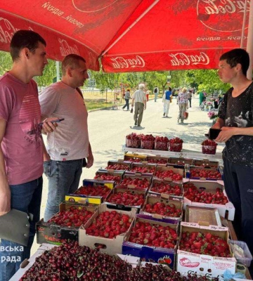 У Дніпрі за стихійну торгівлю можна отримати штраф: як виявляють порушників у місті та як зберегти свої гроші