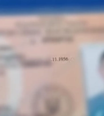 У Рівному чоловік з фальшивим пенсійний посвідченням із наркотиками втікав від поліції