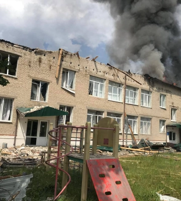 Зруйновано дитсадок і ринок — росіяни 21 травня вдарили КАБами по Золочеву на Харківщині
