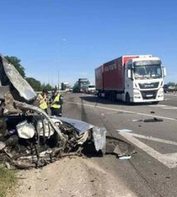 Неподалік Хоролу внаслідок аварії загинув водій легковика