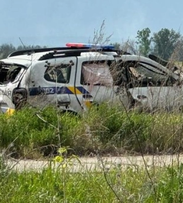 Ворог ударив FPV-дроном по автомобілю поліції у Вовчанську, є постраждалий
