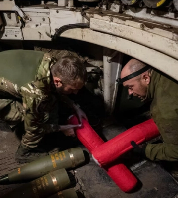 «Гораздо горячее, чем в Бахмуте». Украинские артиллеристы наконец получили снаряды, чтобы остановить россиян — репортаж Reuters с Харьковщины