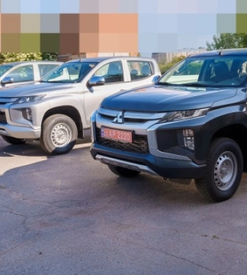 Вінниця передала позашляховики бійцям ППО та прикордонникам
