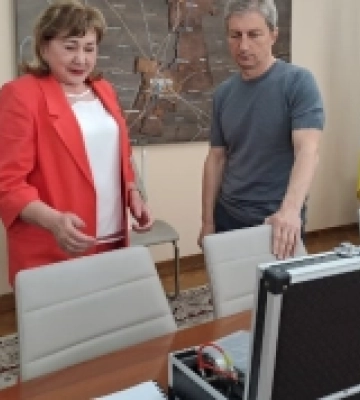 Відділ обласного центру контролю та профілактики хвороб у Ковелі отримав газовий аналізатор від міської ради