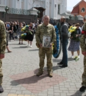 У Луцьку попрощалися із загиблим Чемпіоном України з легкої атлетики Романом Гаврилюком