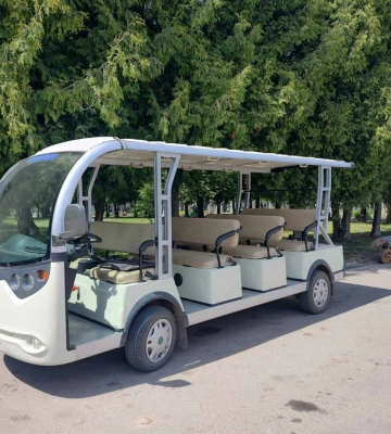 У Рівному на кладовищі курсуватиме електромобіль