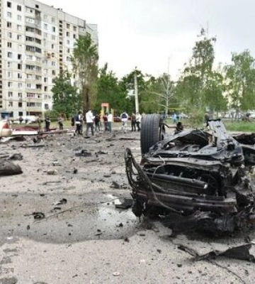 Наслідки обстрілу Харкова: постраждало 10 осіб, пошкоджено багатоповерхівки, магазини, підприємство, транспорт. ФОТОрепортаж