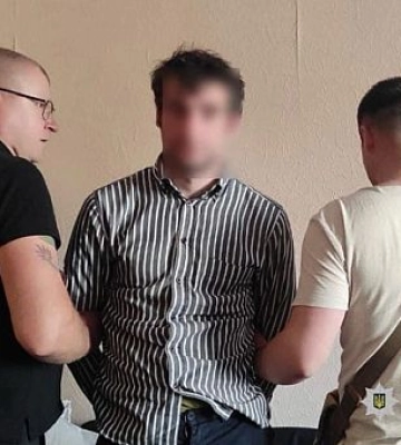 В Днепре задержали мужчину, который бил женщин на улице